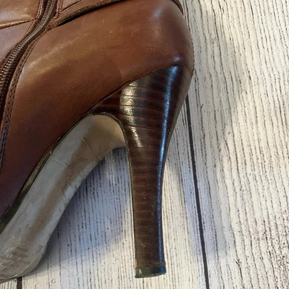 Arturo Chiang Chestnut Heeled Boots - Picture 7 of 11